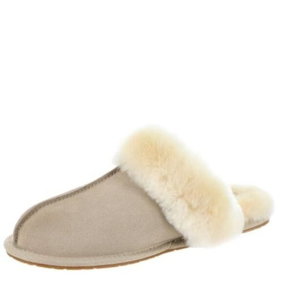 Women's UGG Scuffette II Casual Slippers - Picture 2 of 5